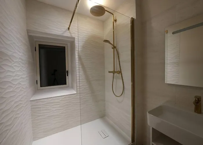 Chateautech 别墅 圣洛朗－德塞尔当